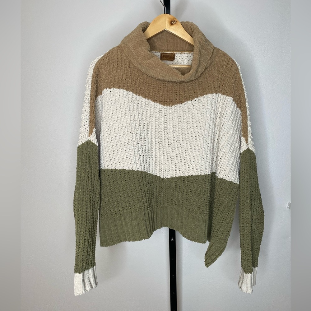 Pol turtleneck sweater size M